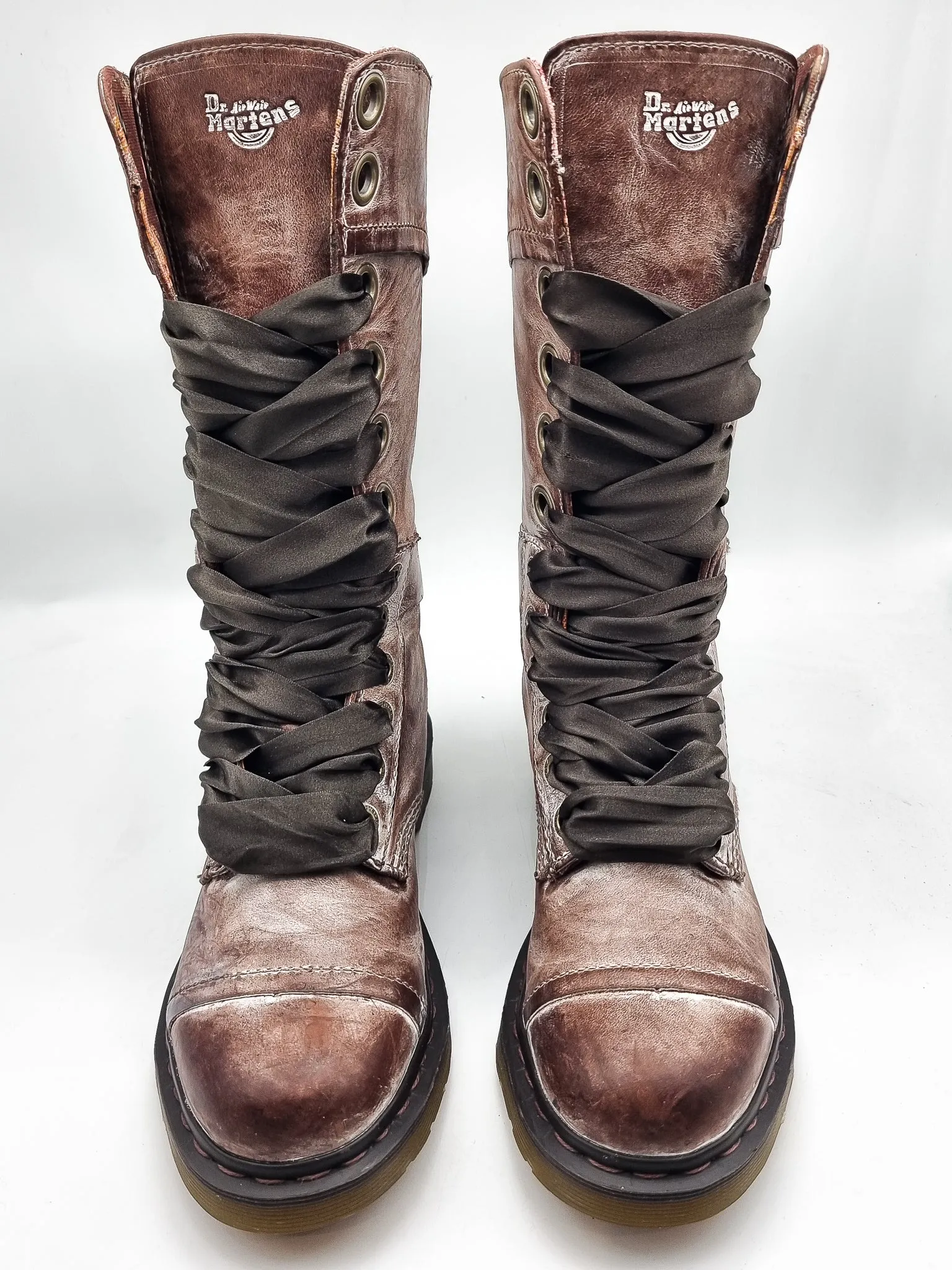 DR. MARTENS TRIUMPH BROWN MASSAI UK 6 - Pre-Loved